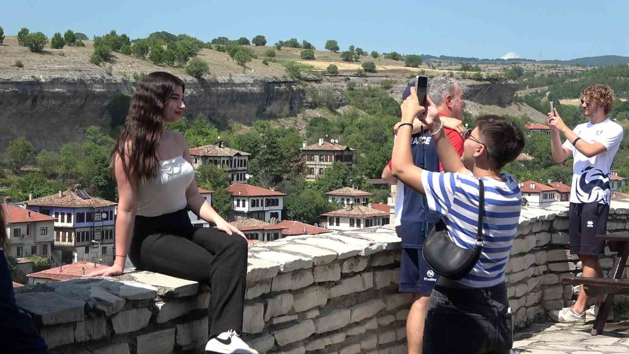 UNESCO DÜNYA MİRAS LİSTESİNDE YER ALAN KARABÜK’ÜN SAFRANBOLU İLÇESİNDE YILIN İLK 6 AYINDA...