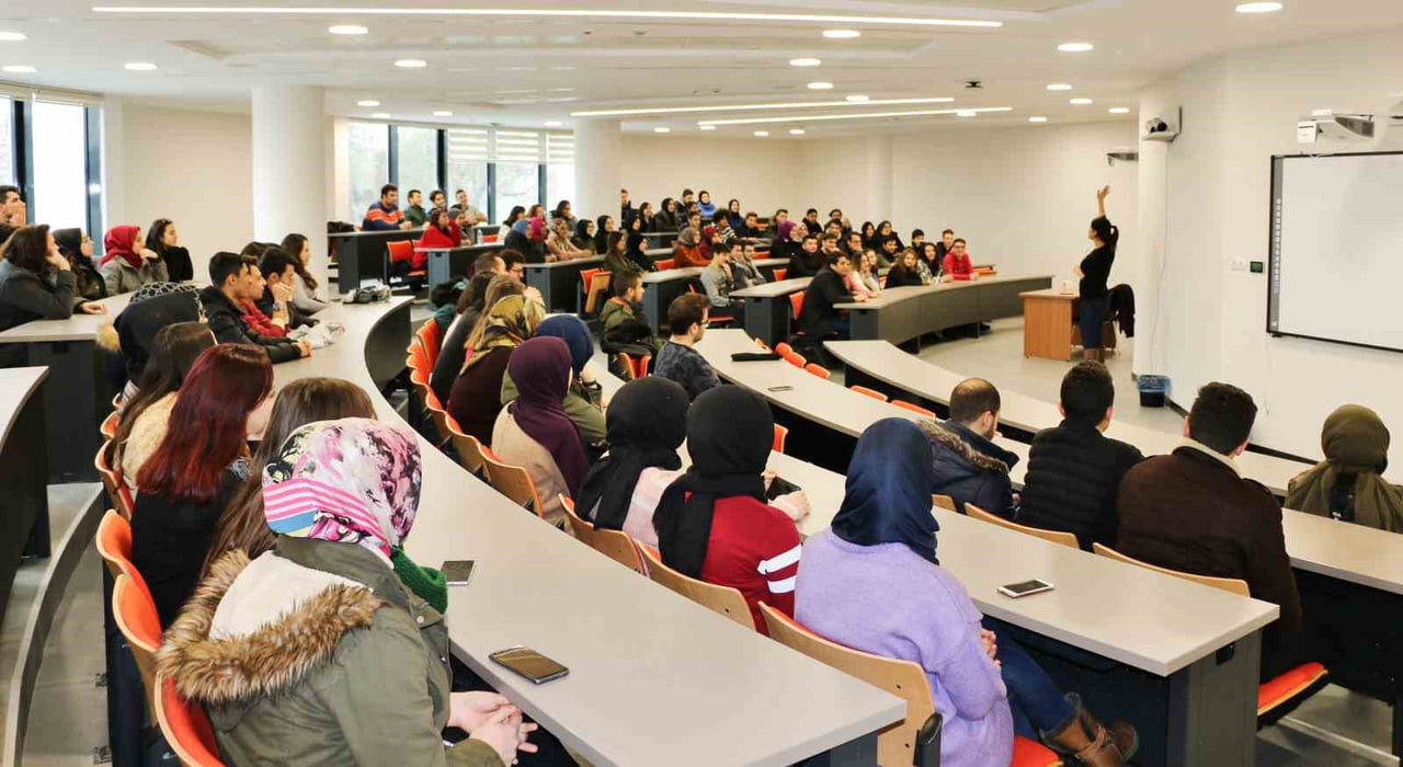 ÜNİVERSİTELERİYLE İLİŞİĞİ KESİLENLER İLE KAZANDIĞI PROGRAMA KAYIT YAPTIRAMAYANLAR 9 ARALIK'A KADAR...