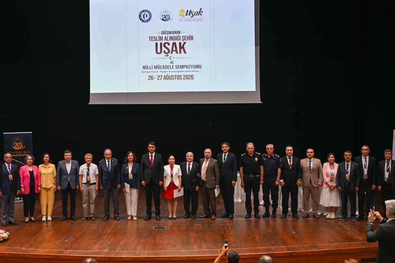 UŞAK VALİLİĞİ VE UŞAK ÜNİVERSİTESİ İŞ BİRLİĞİNDE "DÜŞMANIN TESLİM ALINDIĞI ŞEHİR: UŞAK VE MİLLİ...