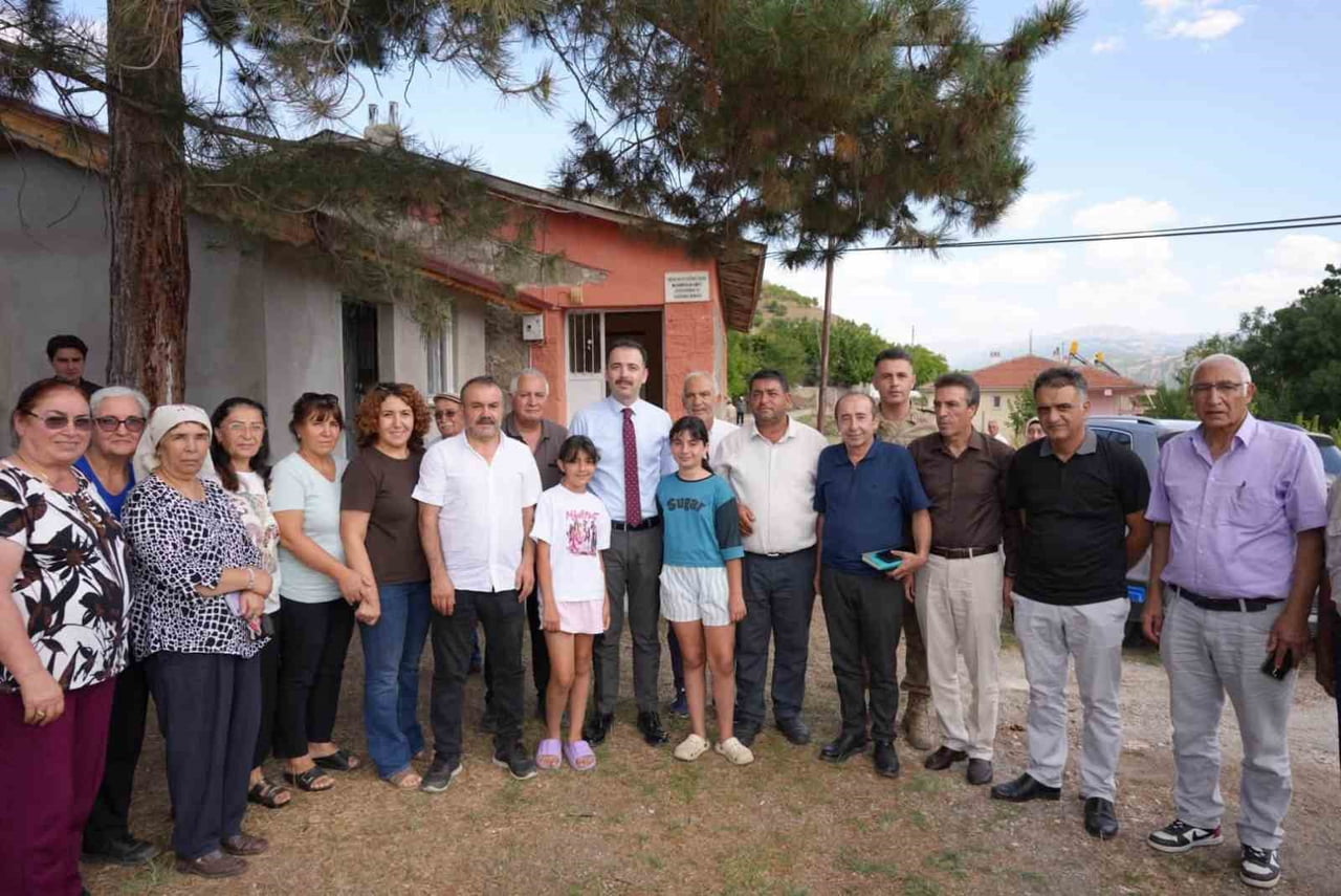 ÜZÜMLÜ KAYMAKAMI HACI OSMAN HÖKELEKLİ, İLÇEYE BAĞLI DEMİRPINAR VE ÇARDAKLI KÖYLERİNİ ZİYARET...
