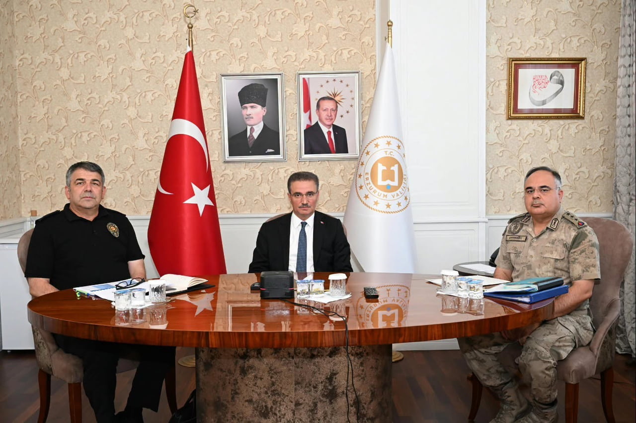 VALİ AYDIN BARUŞ, TÜRKİYE BÜYÜK MİLLET MECLİSİ BAŞKANI NUMAN KURTULMUŞ VE İÇİŞLERİ BAKANI MUSTAFA...