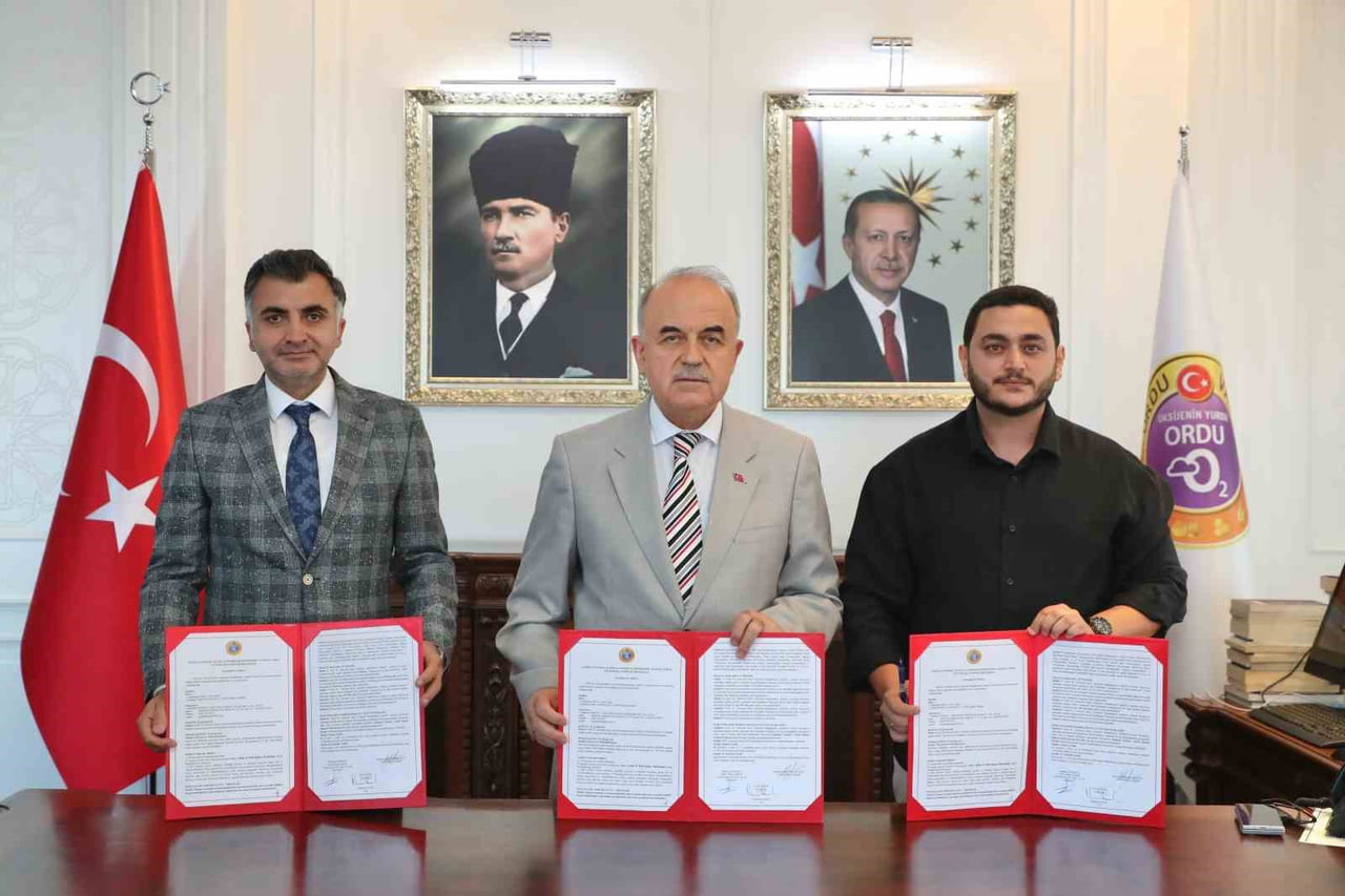 VALİ MUAMMER EROL’UN (ORDU) BAŞKANLIĞINDA ORDU VALİLİĞİ’NDE GERÇEKLEŞTİRİLEN PROTOKOL İMZA...