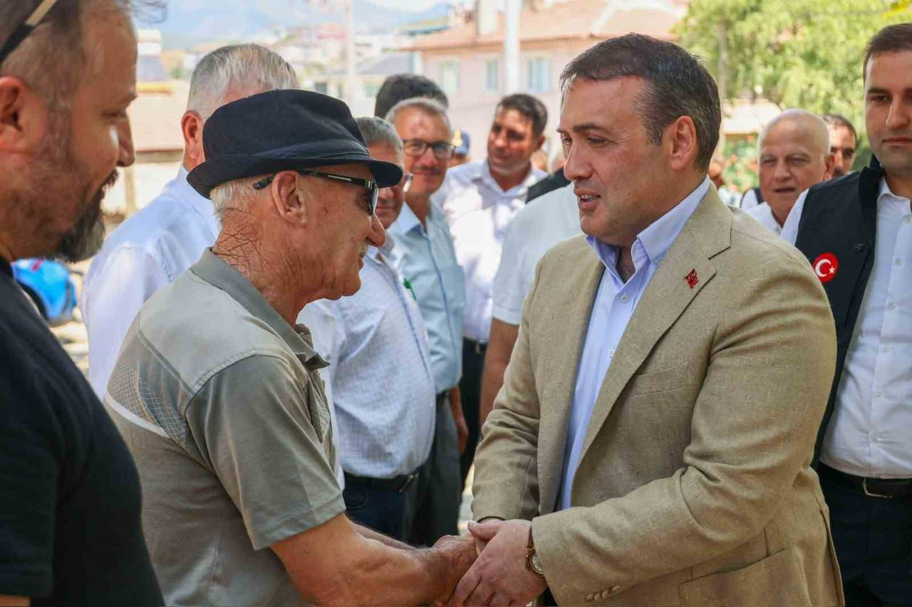 VALİ SÖZER, ÇERKEŞLİ KÖYÜ’NDE VATANDAŞLARLA BİR ARAYA GELDİ