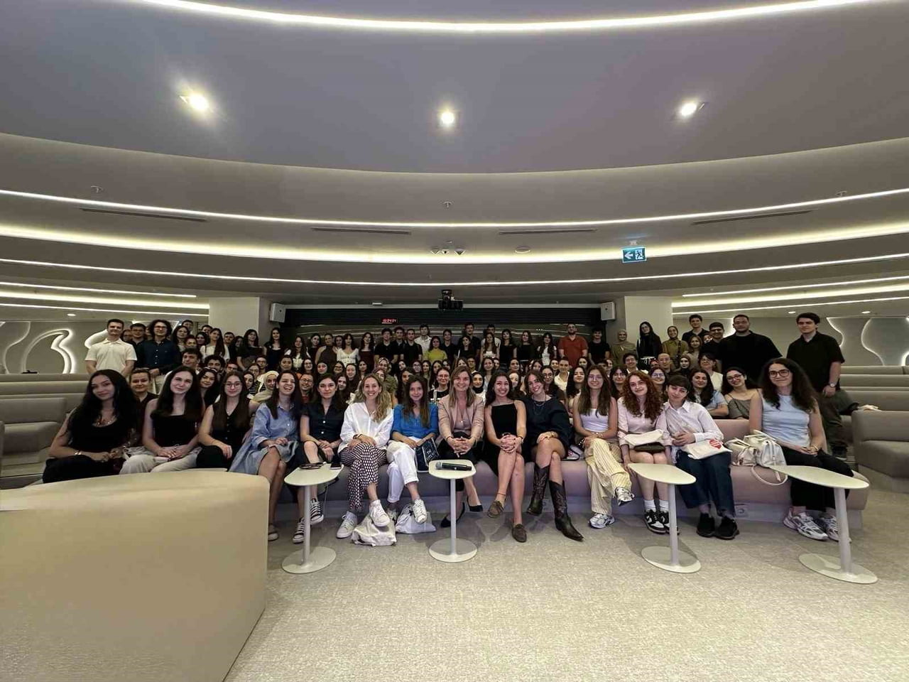VODAFONE'UN ÜNİVERSİTE ÖĞRENCİLERİNE YÖNELİK OLARAK BU YIL İLK KEZ DÜZENLEDİĞİ "VODAFONE YAZ...