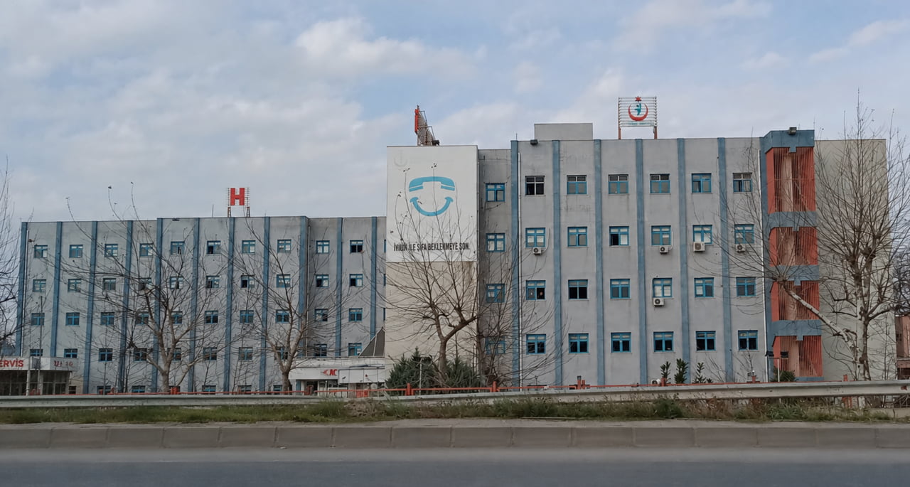 YALOVA İL SAĞLIK MÜDÜRLÜĞÜ, ESKİ DEVLET HASTANESİ ALANINA 100 YATAKLI YENİ HASTANE YAPILACAĞI...