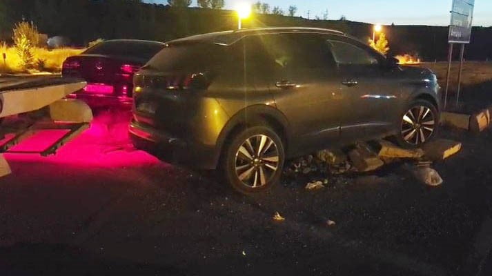 YALVAÇ İLÇESİNDE İKİ OTOMOBİLİN KAVŞAKTA ÇARPIŞMASI SONUCU MEYDANA GELEN TRAFİK KAZASINDA 10 KİŞİ...