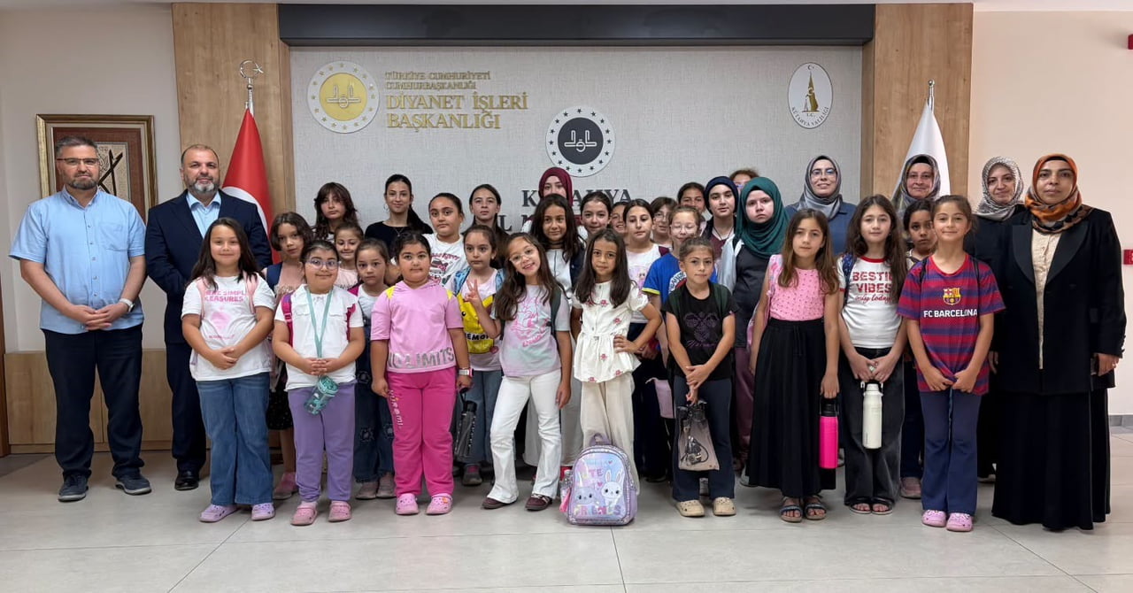 YAZ KUR’AN KURSU ÖĞRENCİLERİNDEN İL MÜFTÜSÜ AÇIK’A ZİYARET