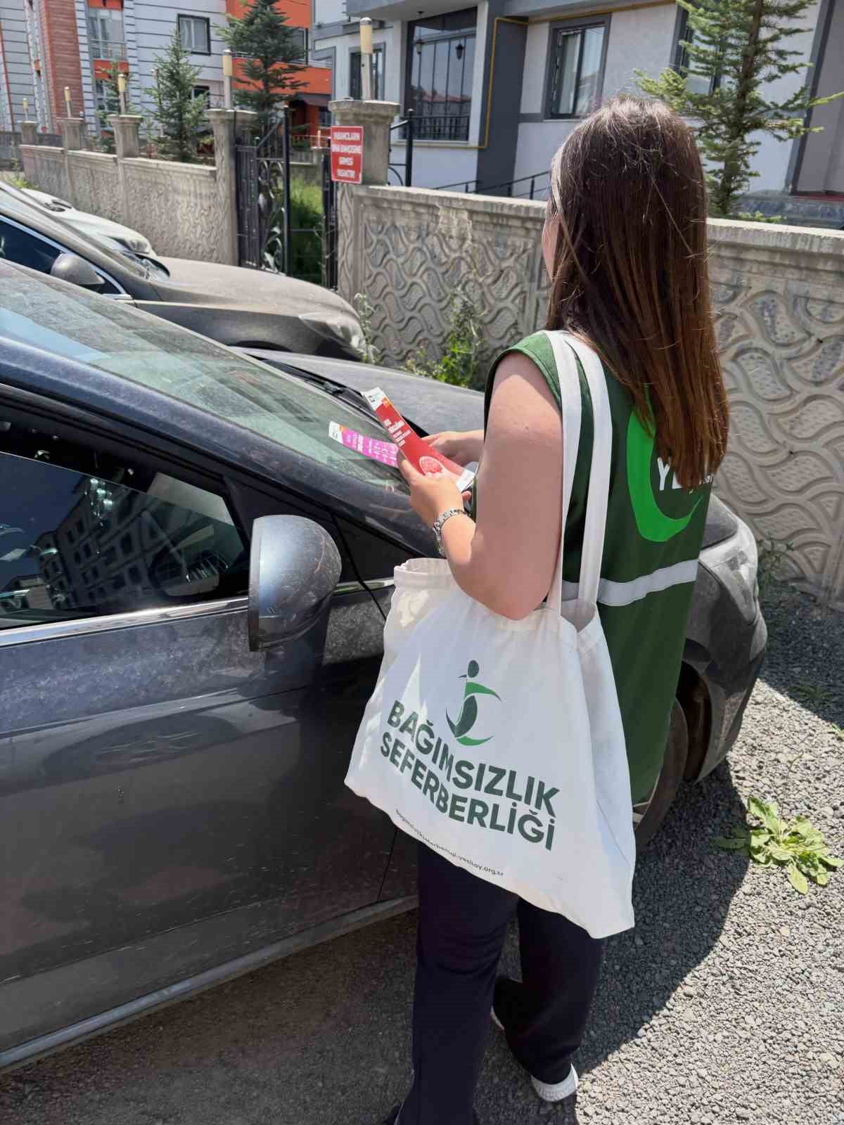 YEŞİLAY KARS ŞUBESİ’NDEN SÜRÜCÜLERE BAĞIMLILIKLA MÜCADELE BİLGİLENDİRMESİ(KARS-İHA)
