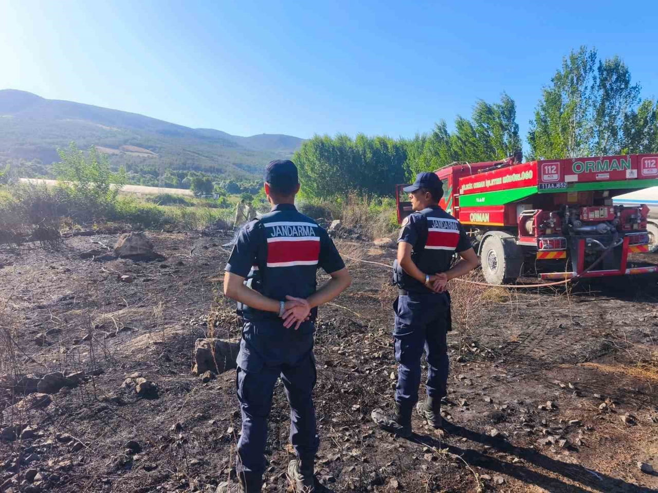YHT HATTINDA ÇIKAN ÇALILIK YANGINI SÖNDÜRÜLDÜ