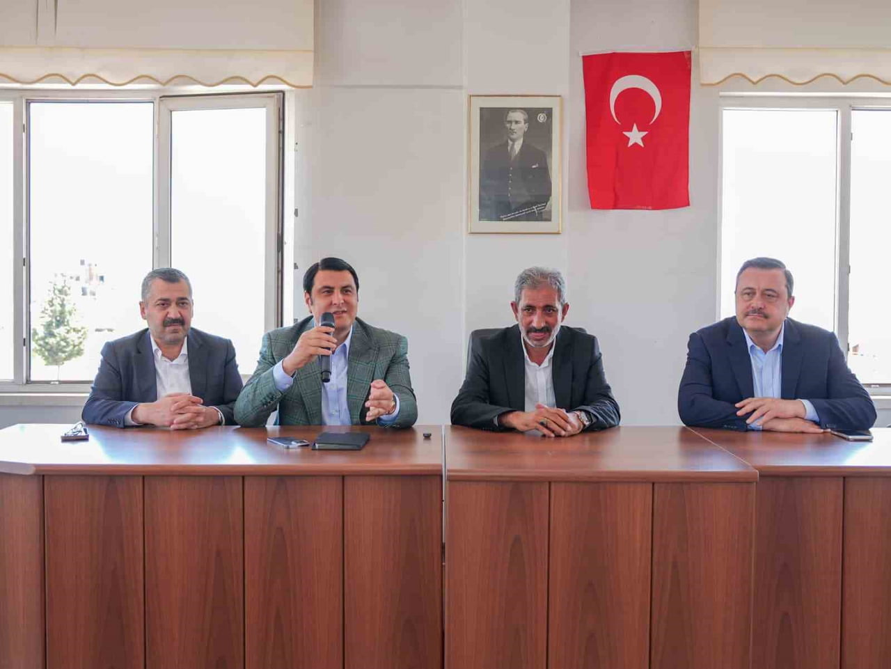 YILMAZ, FISTIKÇILAR SİTESİ ESNAFIYLA BULUŞTU