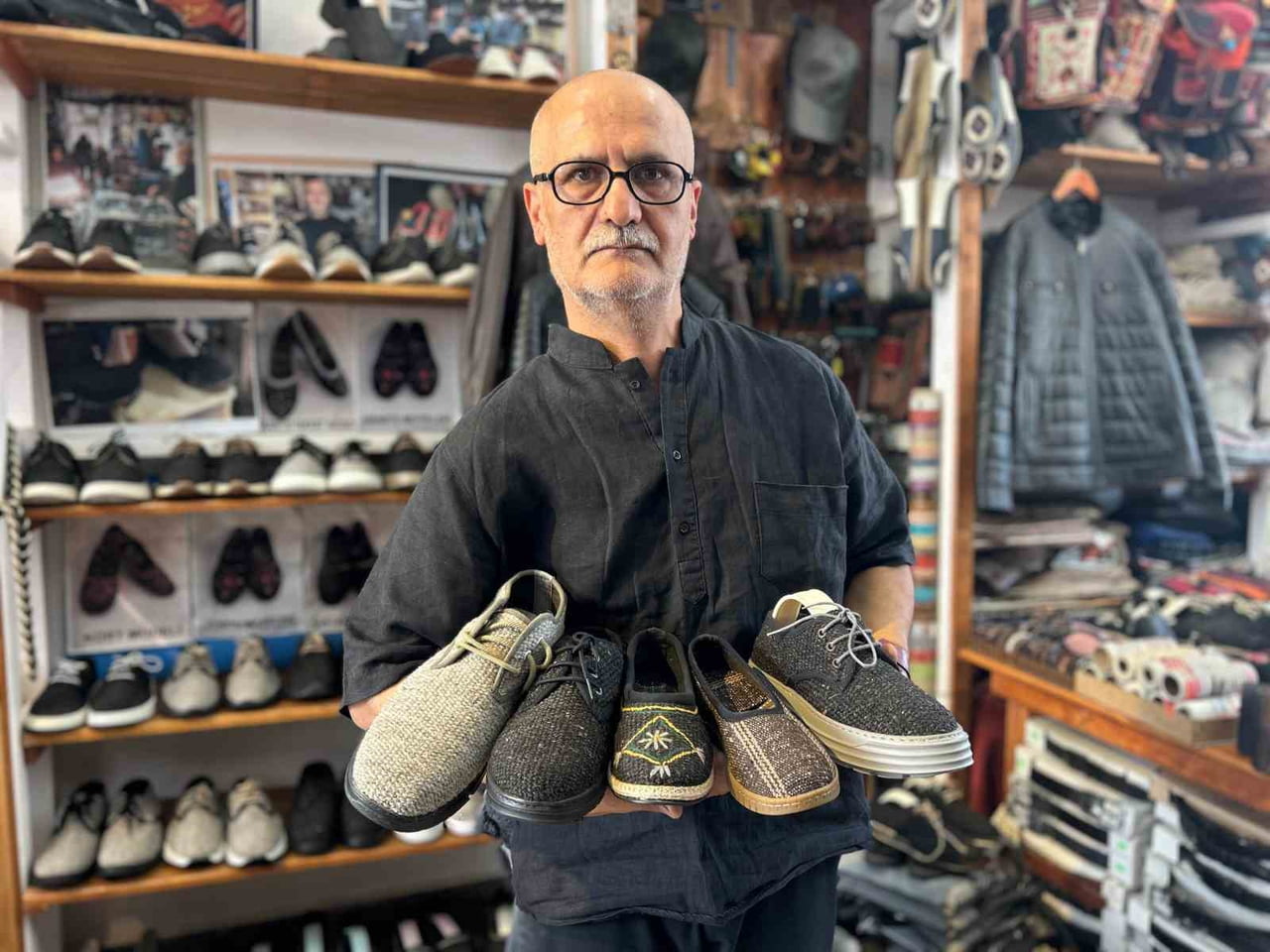 YÖRESEL AYAKKABI USTASI MECİT EMEN