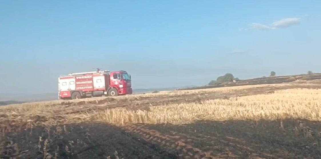 YOZGAT'TA YAKTIĞI ANIZ ATEŞİYLE YANGINA NEDEN OLAN ŞAHIS ÇIKARTILDIĞI MAHKEMECE TUTUKLANDI.
