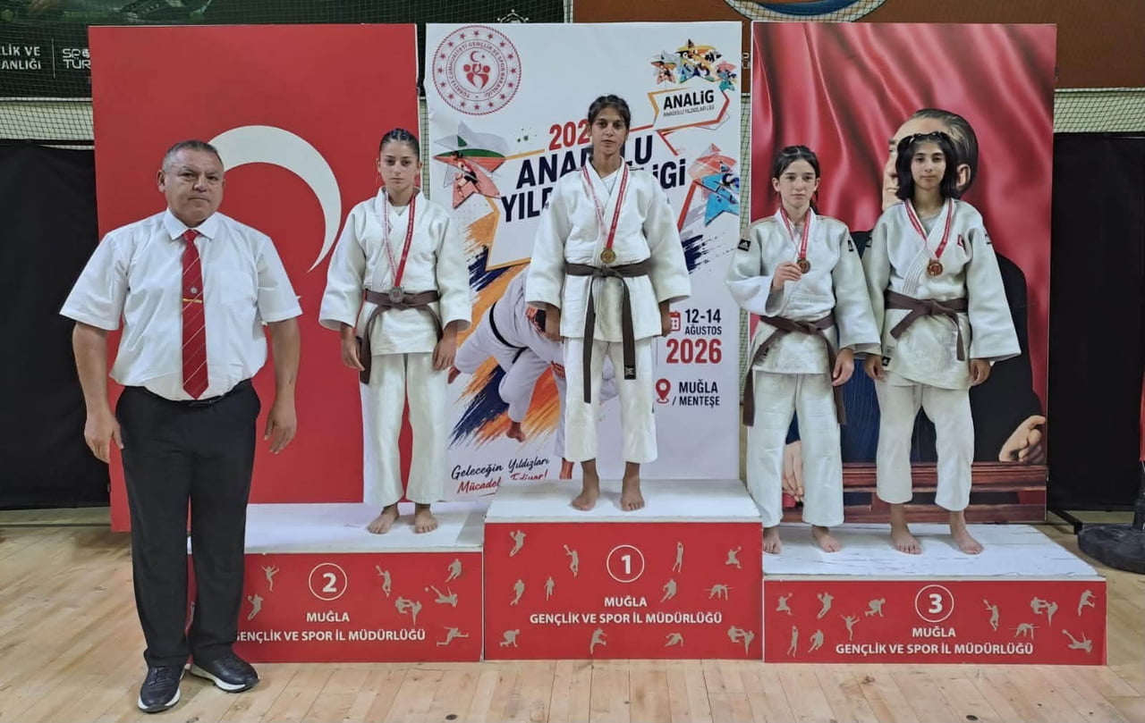 YUNUSEMRE BELEDİYESPOR'UN JUDOCULARI, MUĞLA'DA DÜZENLENEN ANADOLU YILDIZLAR LİGİ (ANALİG) JUDO...