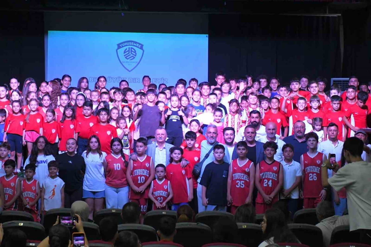 YUNUSEMRE BELEDİYESPOR’UN 2026 YAZ SPOR OKULU, 12 FARKLI BRANŞTA 4 BİN ÇOCUK VE GENCİ SPORLA...