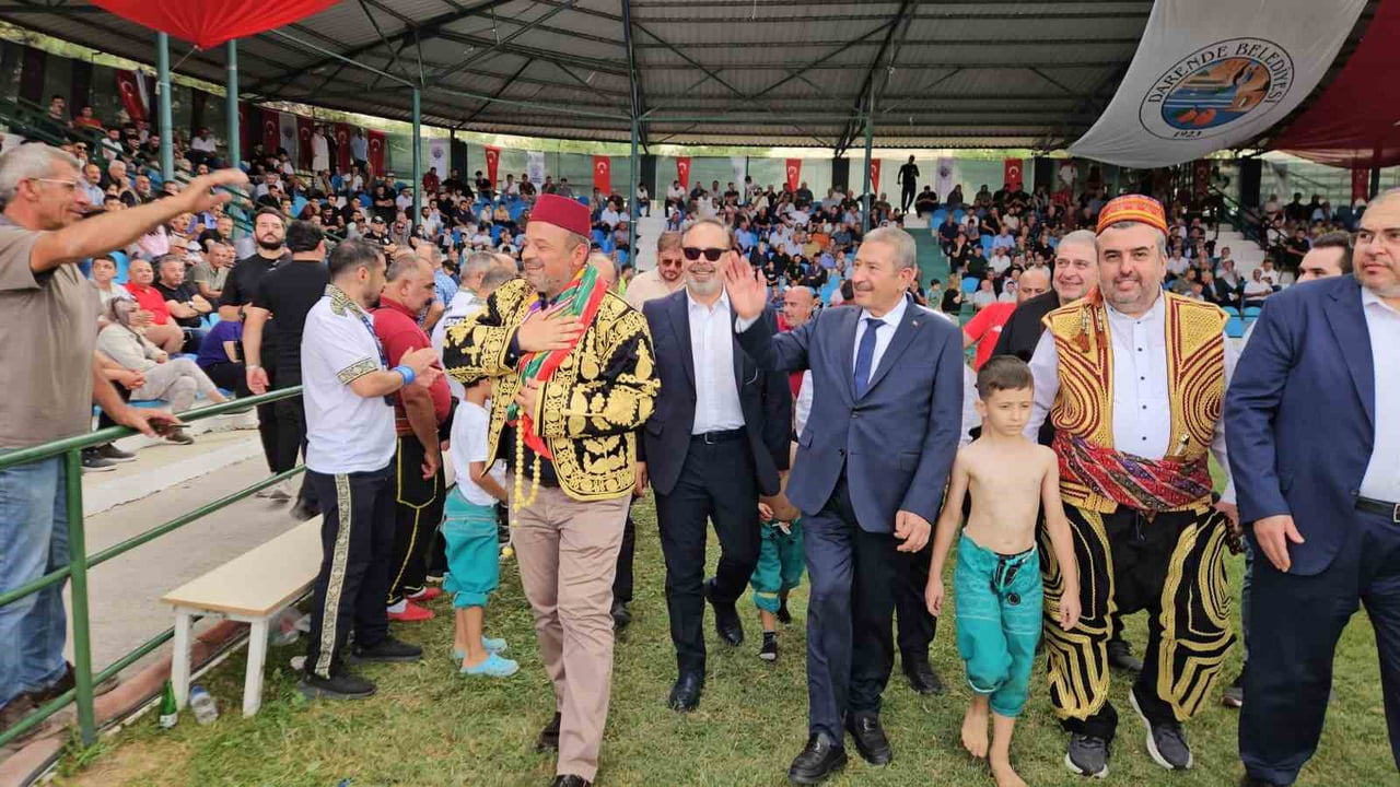 ZENGİBAR KARAKUCAK GÜREŞLERİ’NİN BAŞPEHLİVANI FEYZULLAH AKTÜRK