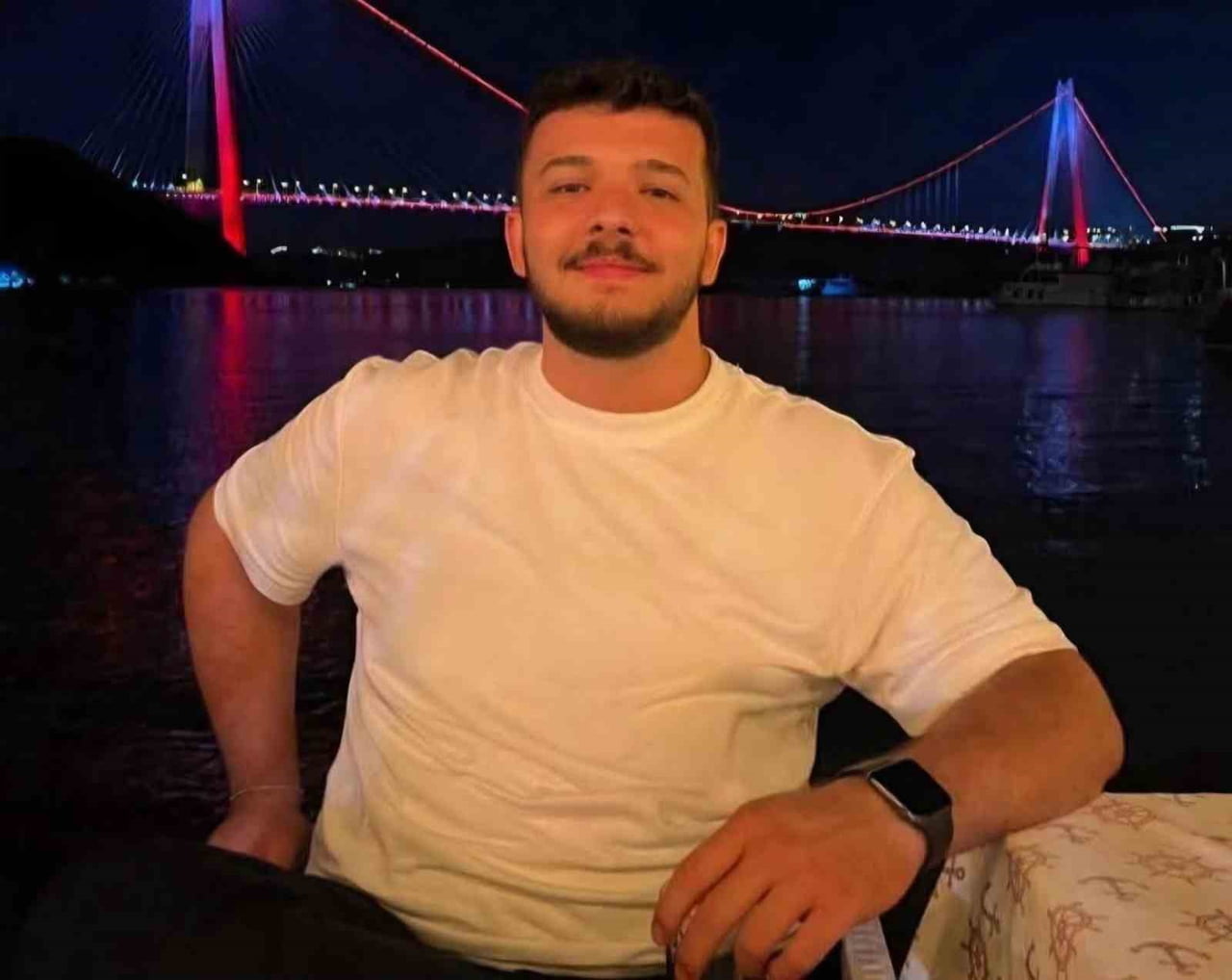 ZONGULDAK'IN ALAPLI İLÇESİNDE 21 YAŞINDAKİ BARIŞ ALPER, SABAH SAATLERİNDE EVİNDE YATAĞINDA ÖLÜ...
