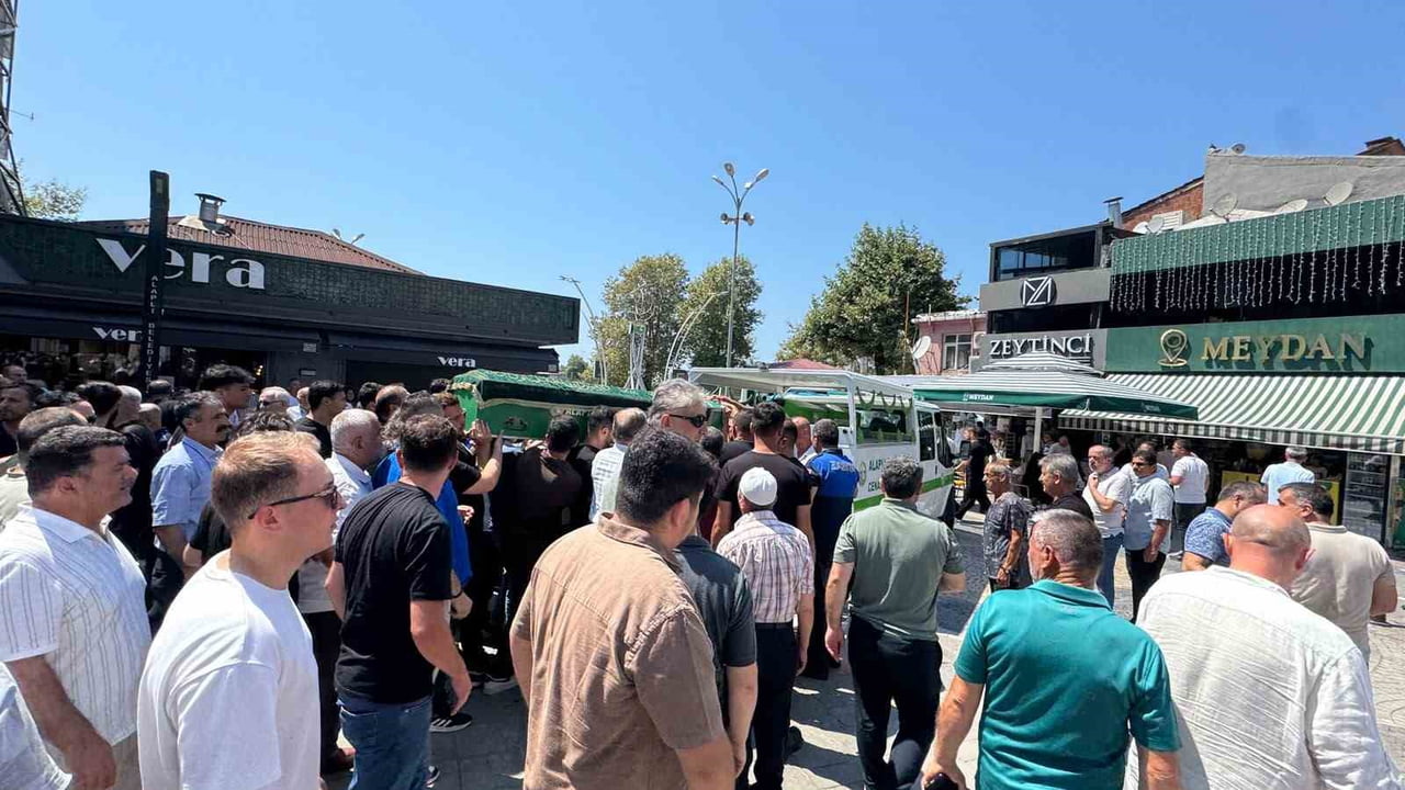 ZONGULDAK'IN ALAPLI İLÇESİNDE EVİNDE YATAĞINDA ÖLÜ BULUNAN 21 YAŞINDAKİ GENÇ İÇİN  ALAPLI MERKEZ...