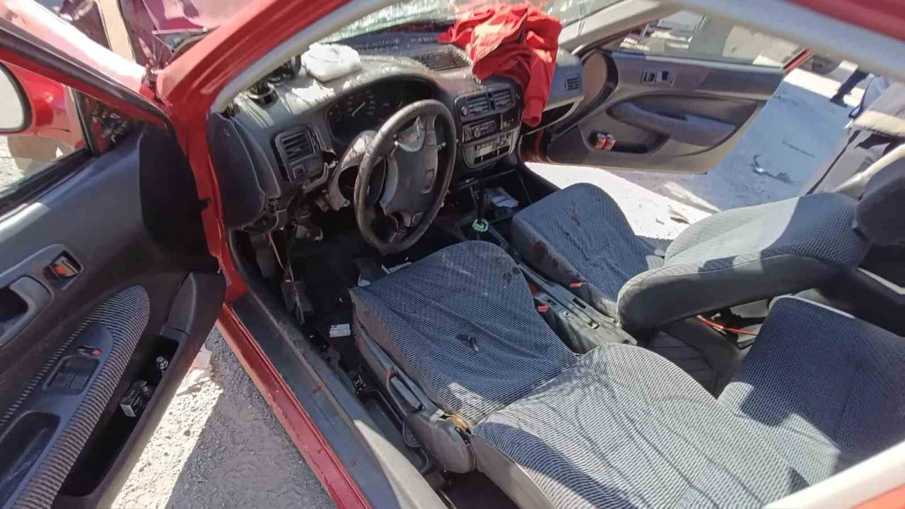 ZONGULDAK (İHA) - ZONGULDAK’IN ALAPLI İLÇESİNDE OTOMOBİLİN KAMYONETE ARKADAN ÇARPMASI SONUCU...