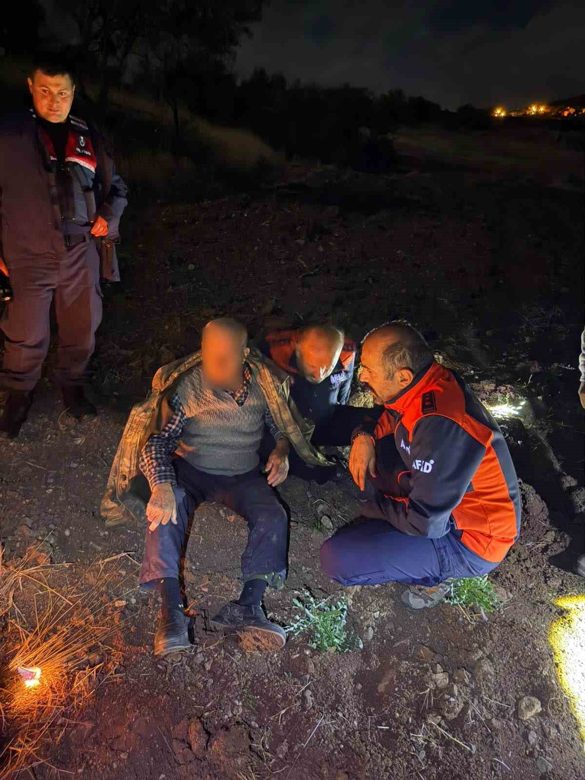 90 YAŞINDAKİ ALZHEİMER HASTASI İBRAHİM Ç.'NİN EKİPLER TARAFINDAN BULUNMASI