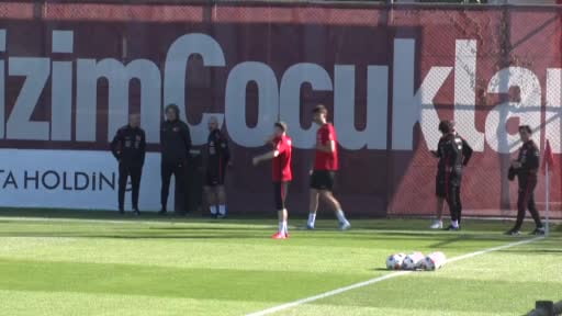 A Milli Futbol Takımı, UEFA Uluslar A Ligi 1. Grup'ta yarın Kocaeli'de Fransa ile oynayacağı...