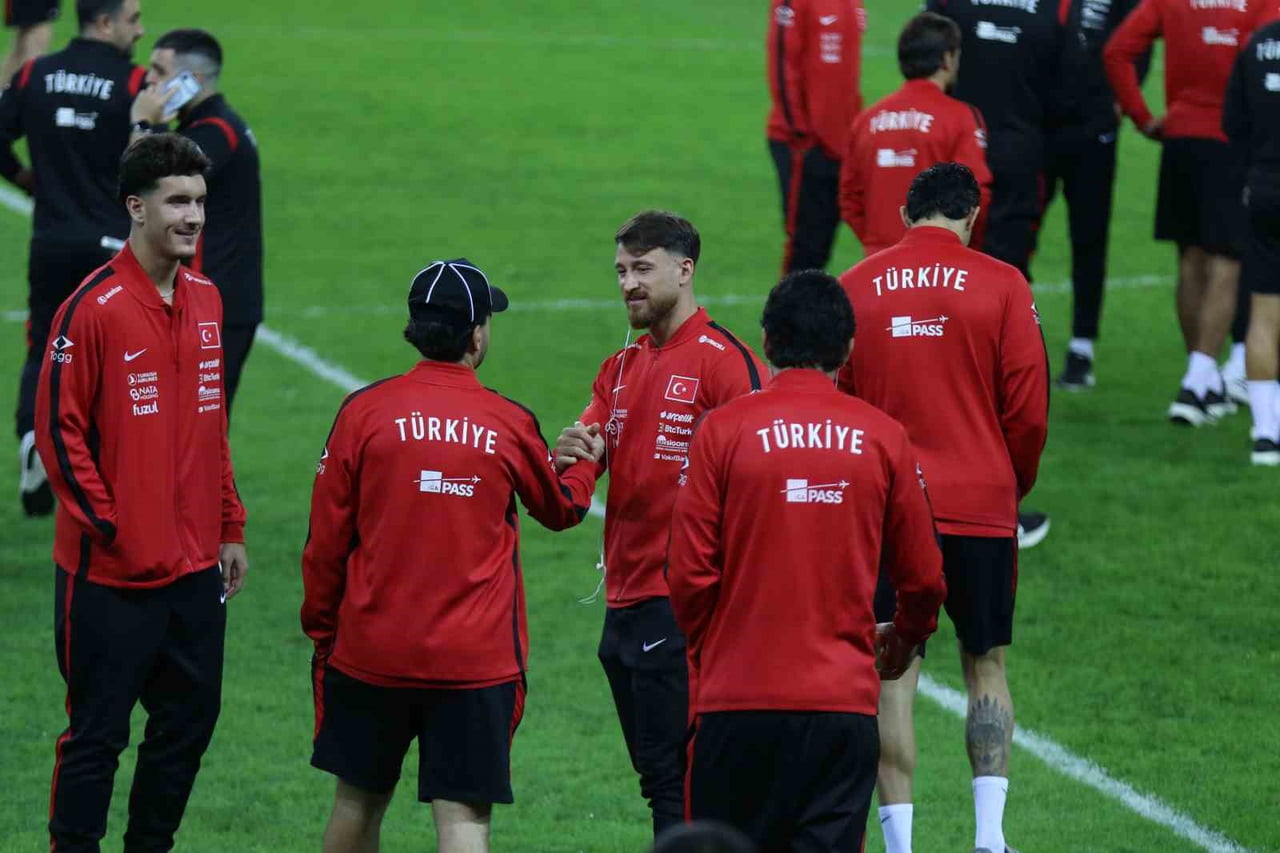A MİLLİ FUTBOL TAKIMI, UEFA ULUSLAR A LİGİ 1. GRUP İLK MAÇINDA YARIN FRANSA İLE OYNAYACAĞI MAÇ...