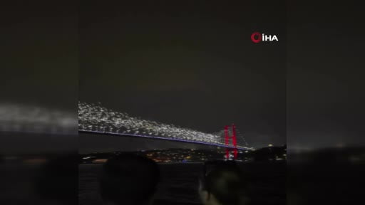 A Milli Kadın Voleybol Takımı'nın, Avrupa şampiyonluğu nedeniyle 15 Temmuz Şehitler Köprüsü'nde...