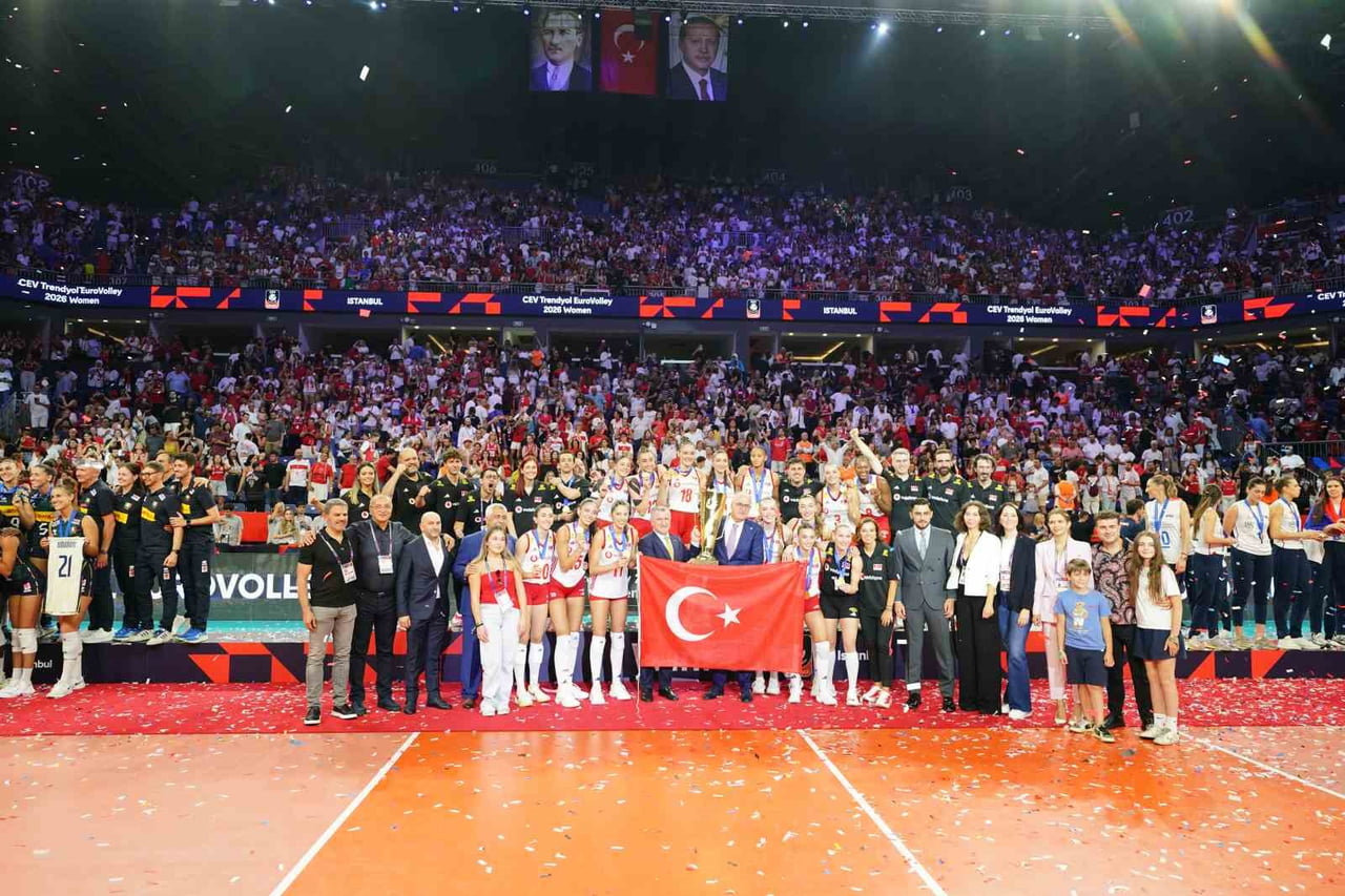 A MİLLİ KADIN VOLEYBOL TAKIMI, 2026 CEV TRENDYOL AVRUPA VOLEYBOL ŞAMPİYONASI FİNAL MAÇINDA...