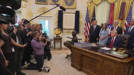 ABD Başkanı Donald Trump, Çin ile ilişkilere ilişkin olarak, "Çin, ABD’ye karşı casusluk faaliyeti...
