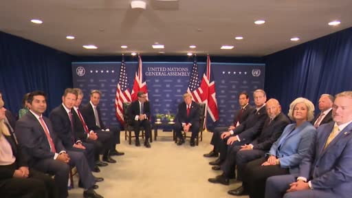 ABD Başkanı Donald Trump, İngiltere Başbakanı Andy Burnham ile bir araya geldi.