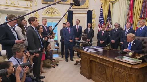 ABD Başkanı Donald Trump, İran'a yönelik dün düzenlenen saldırılara ilişkin, "Hürmüz Boğazı...