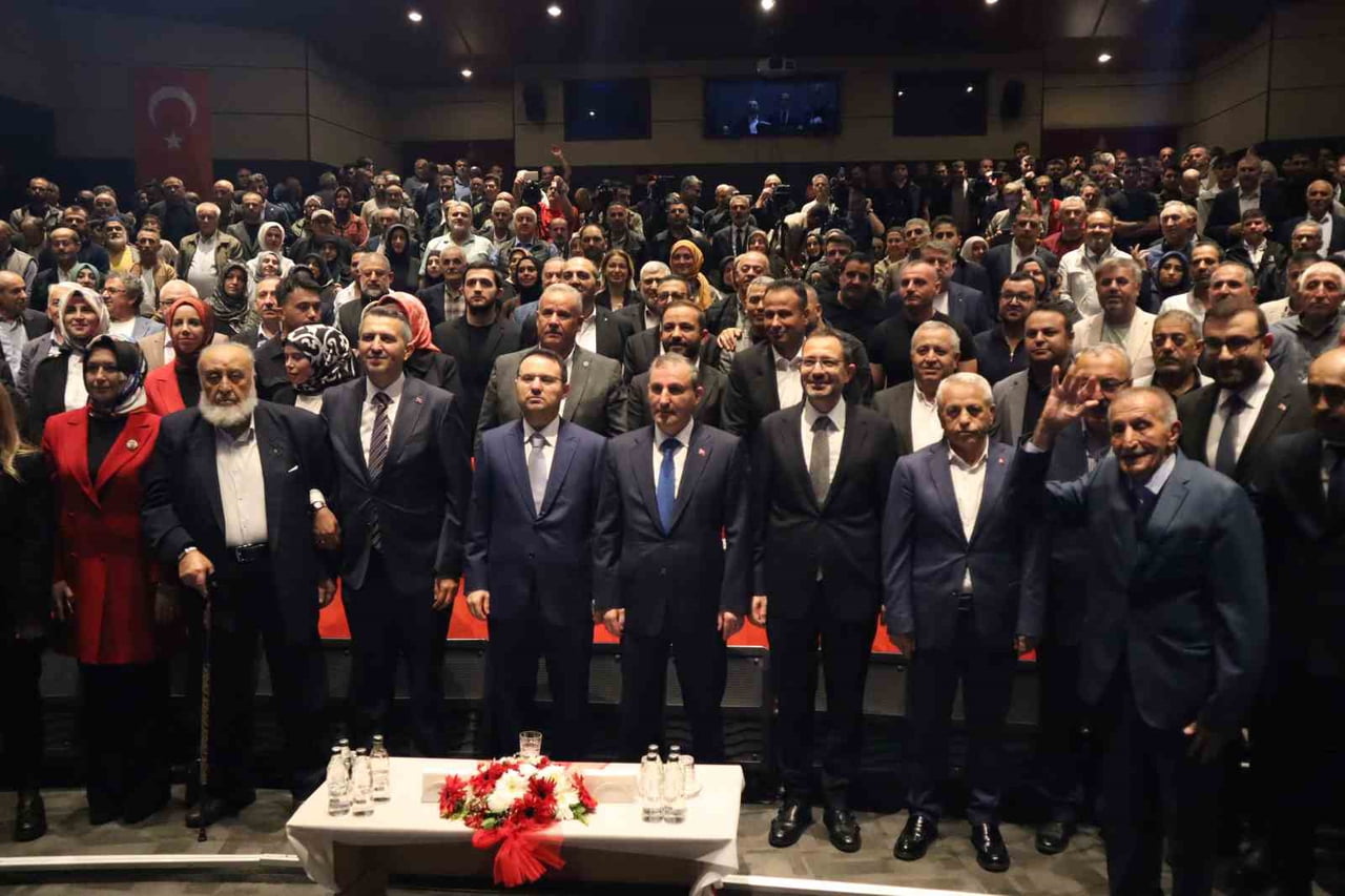 ADALET BAKANI AKIN GÜRLEK, "TÜRKİYE YÜZYILI BULUŞMALARI" ÇERÇEVESİNDE AK PARTİ SULTANBEYLİ İLÇE...