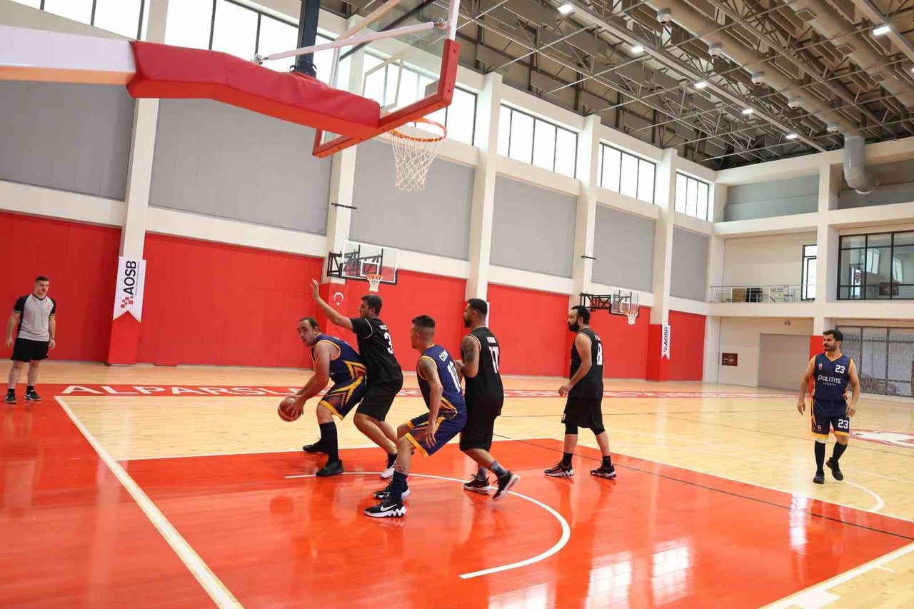 ADANA HACI SABANCI ORGANİZE SANAYİ BÖLGESİ’NİN (AOSB) DÜZENLEDİĞİ 3. GELENEKSEL BASKETBOL...