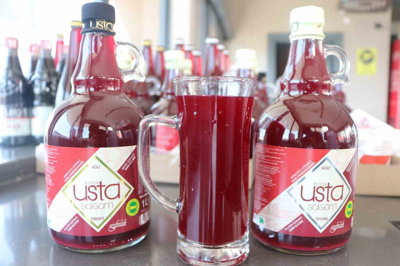 ADANA’NIN GELENEKSEL LEZZETİ ŞALGAMI ÜRETEN BÜYÜK USTA VE SERFRESH ŞALGAM, ÜRÜNLERİNDE DOĞALLIĞI...