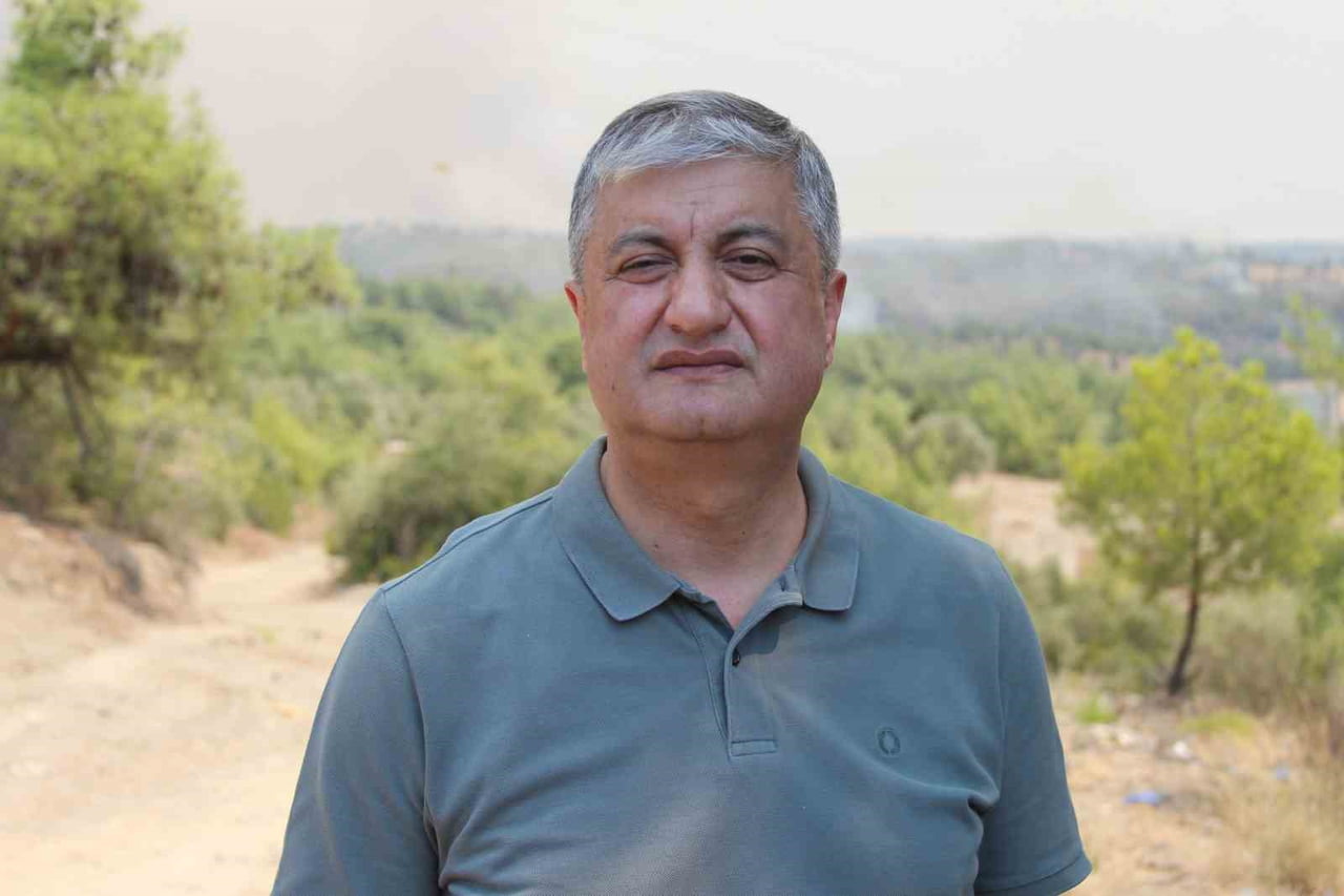 ADANA VALİSİ MUSTAFA YAVUZ, İMAMOĞLU İLÇESİNDEKİ ORMAN YANGININI YERİNDE DENETLEDİ. VALİ YAVUZ, "3...
