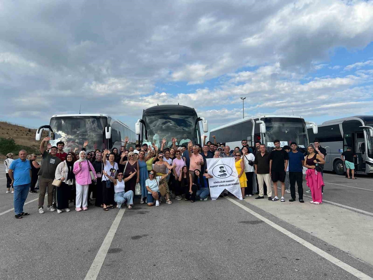 ADIYAMAN BELEDİYESİ KADIN VE AİLE HİZMETLERİ MÜDÜRLÜĞÜ İLE GÖNÜLLÜLER HAREKETİ BAŞKENT GÖNÜLLÜLERİ...