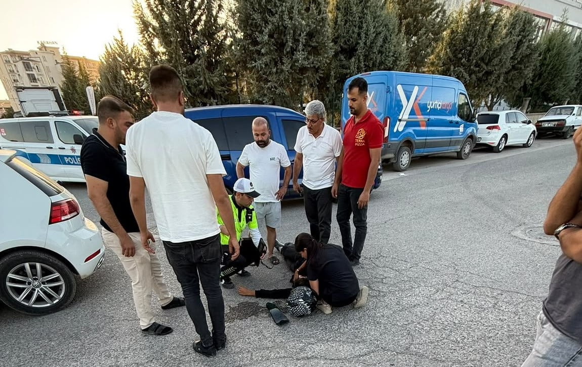 ADIYAMAN’DA, MOTOSİKLET İLE OTOMOBİLİN ÇARPIŞMASI SONUCU MEYDANA GELEN KAZADA 1 KİŞİ...