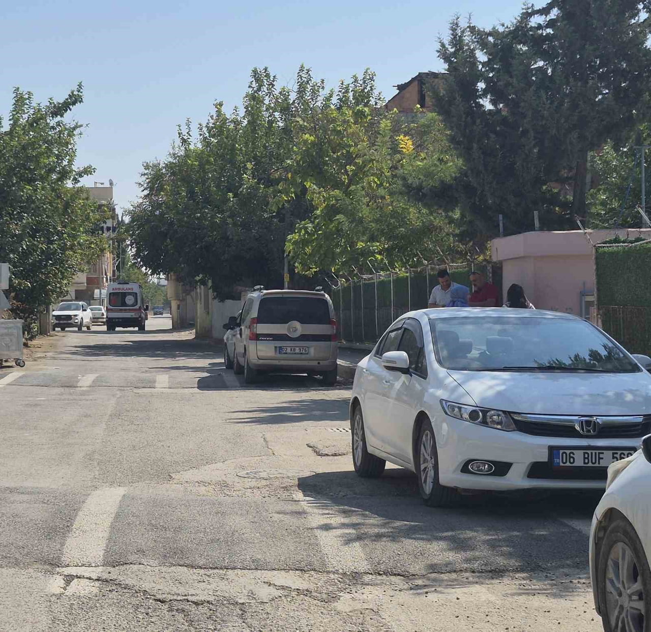 ADIYAMAN’DA OKULUN MERDİVENLERİNDEN DENGESİNİ KAYBEDEREK DÜŞEN ÖĞRENCİ YARALANDI.