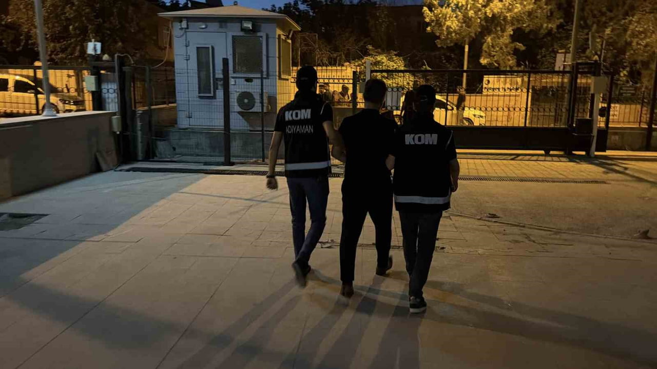 ADIYAMAN’DA SUÇ İŞLEMEK AMACIYLA ÖRGÜT KURMA, NİTELİKLİ YAĞMA, TEFECİLİK VE SUÇ GELİRLERİNİN...