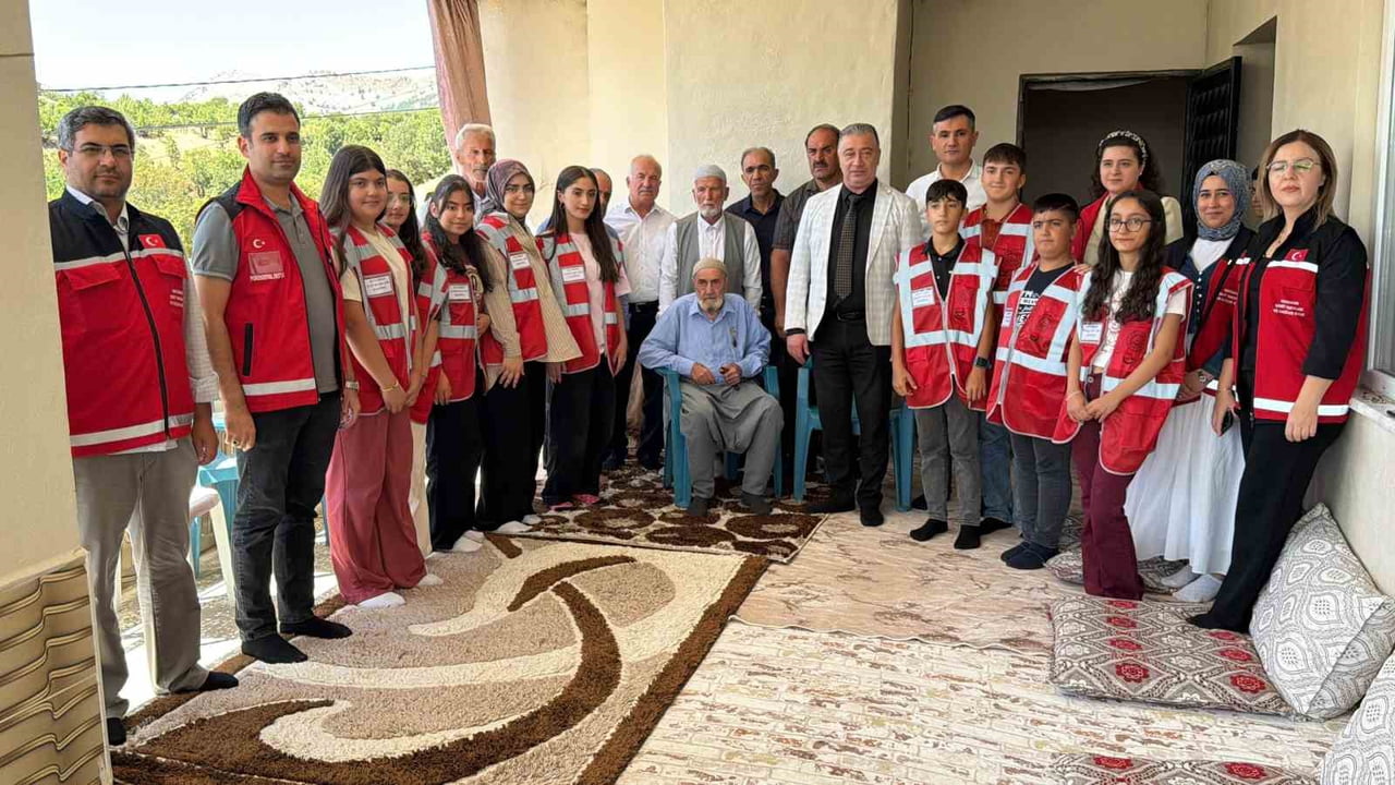 ADIYAMAN’IN KAHTA İLÇESİNDE YAŞAYAN SON KORE GAZİSİ MUSTAFA SÜT, KORE SAVAŞI’NDA YAŞADIĞI ANILARI...