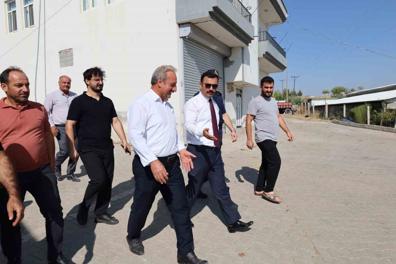 ADIYAMAN’IN KAHTA KAYMAKAMI MUHAMMED ÜSAME SOYSAL, BERABERİNDEKİ KURUM AMİRLERİYLE BİRLİKTE...