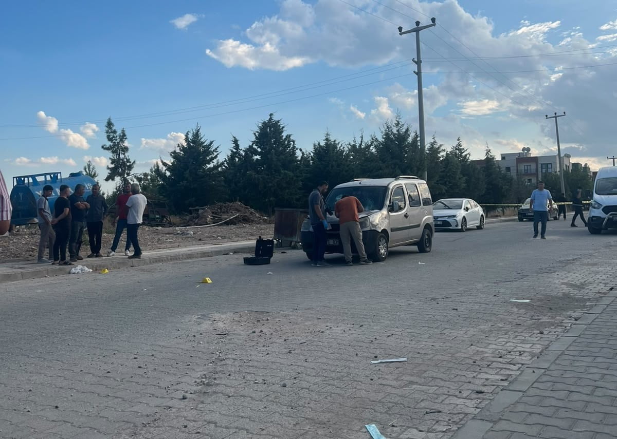 ADIYAMAN’IN SAMSAT İLÇESİNDE İKİ GRUP ARASINDA ÇIKAN KAVGAYA POLİS EKİPLERİ MÜDAHALE...