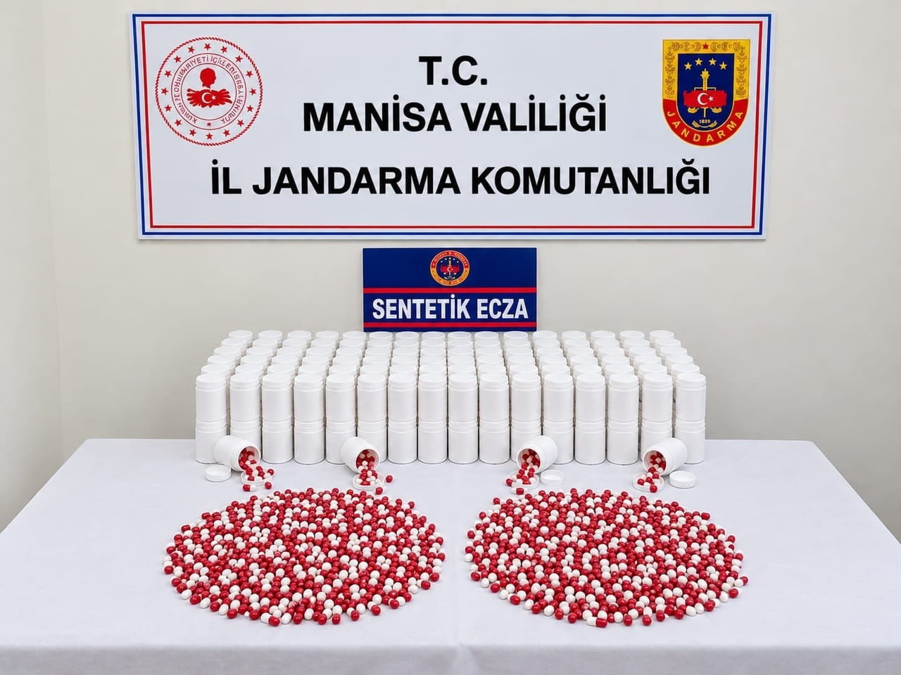 ADRESTE YAPILAN ARAMADA 12 BİN 450 ADET SENTETİK HAP ELE GEÇİRİLDİ.