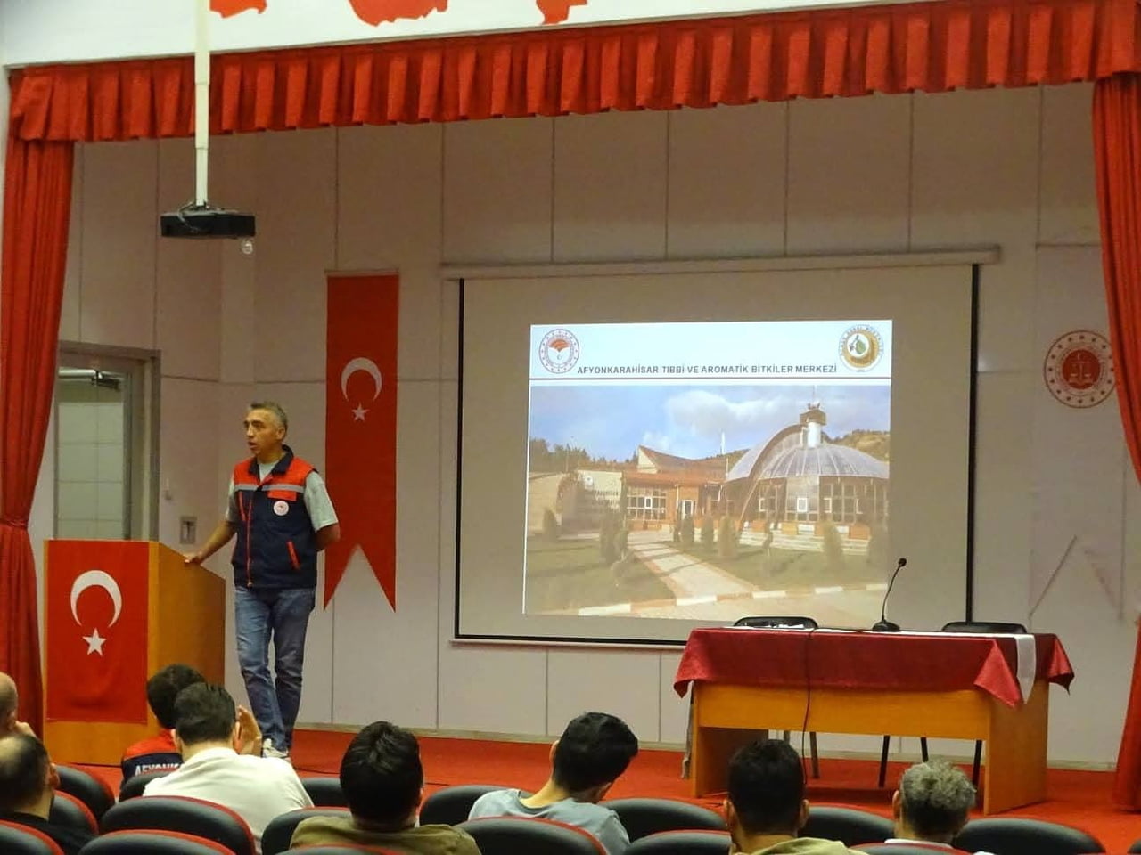 AFYONKARAHİSAR 1 NOLU T TİPİ KAPALI CEZA İNFAZ KURUMUNDA TARIMSAL ÜRETİM, MODERN TARIM TEKNİKLERİ...