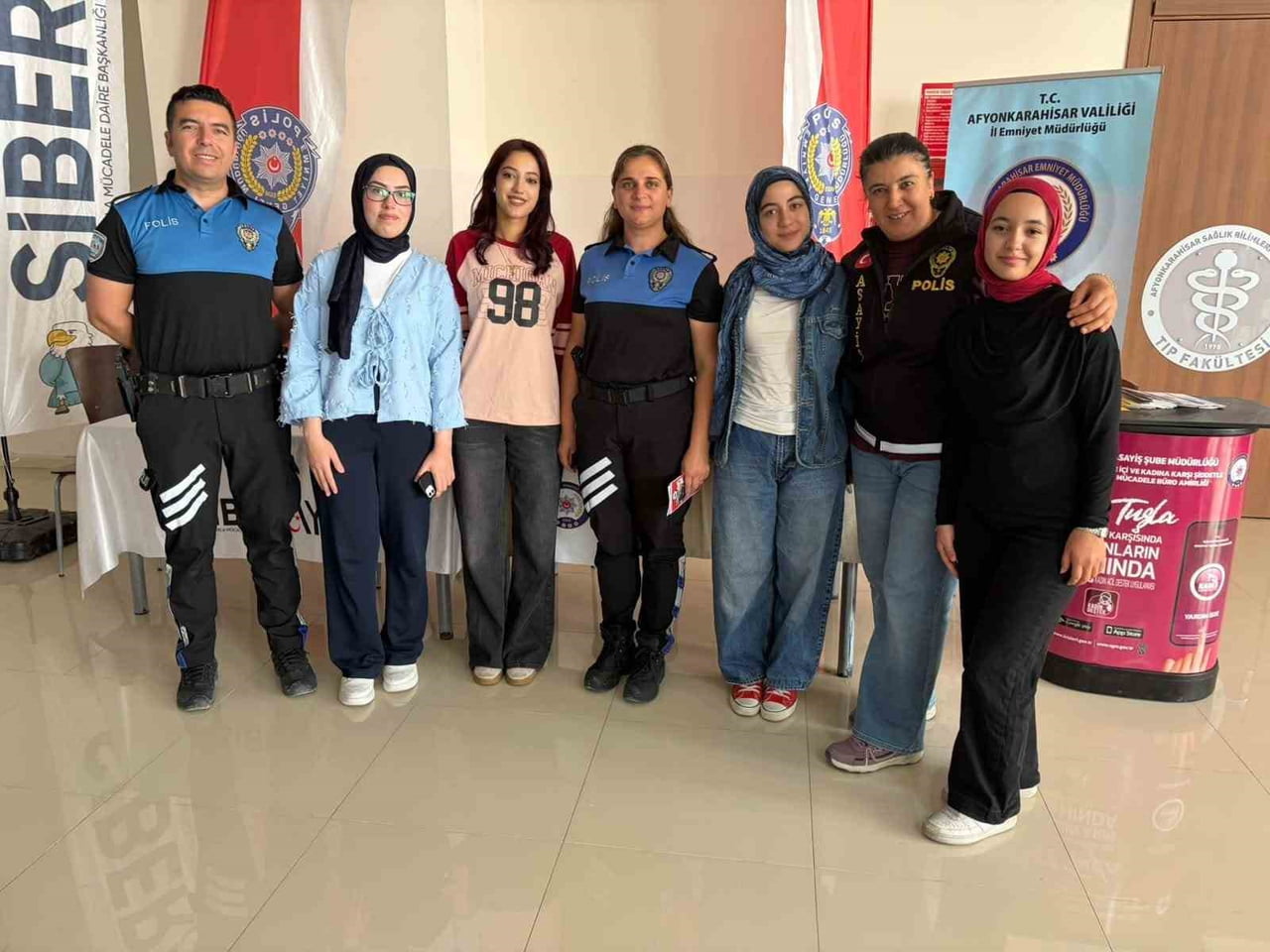AFYONKARAHİSAR’DA POLİS EKİPLERİ,  AFYONKARAHİSAR SAĞLIK BİLİMLERİ ÜNİVERSİTESİNE (AFSÜ) YERLEŞEN...