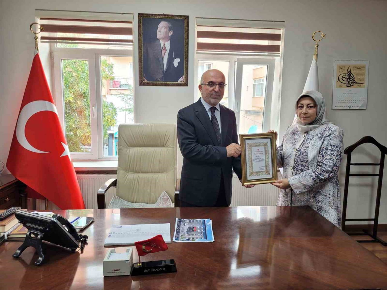 AFYONKARAHİSAR İL MÜFTÜ YARDIMCILIĞI GÖREVİNDEN GEÇEN YIL EMEKLİYE AYRILAN AYŞEGÜL KURT, EMEKLİ...
