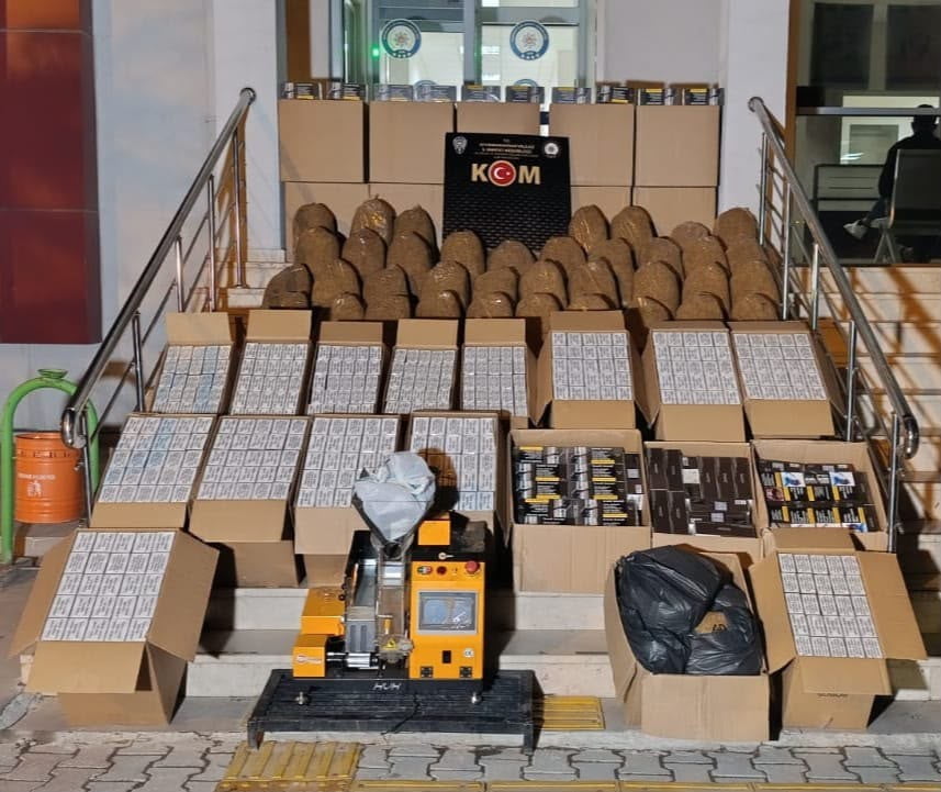 AFYONKARAHİSAR’IN BOLVADİN İLÇESİNDE POLİS EKİPLERİNCE DÜZENLENEN KAÇAKÇILIK OPERASYONUNDA 274 BİN...