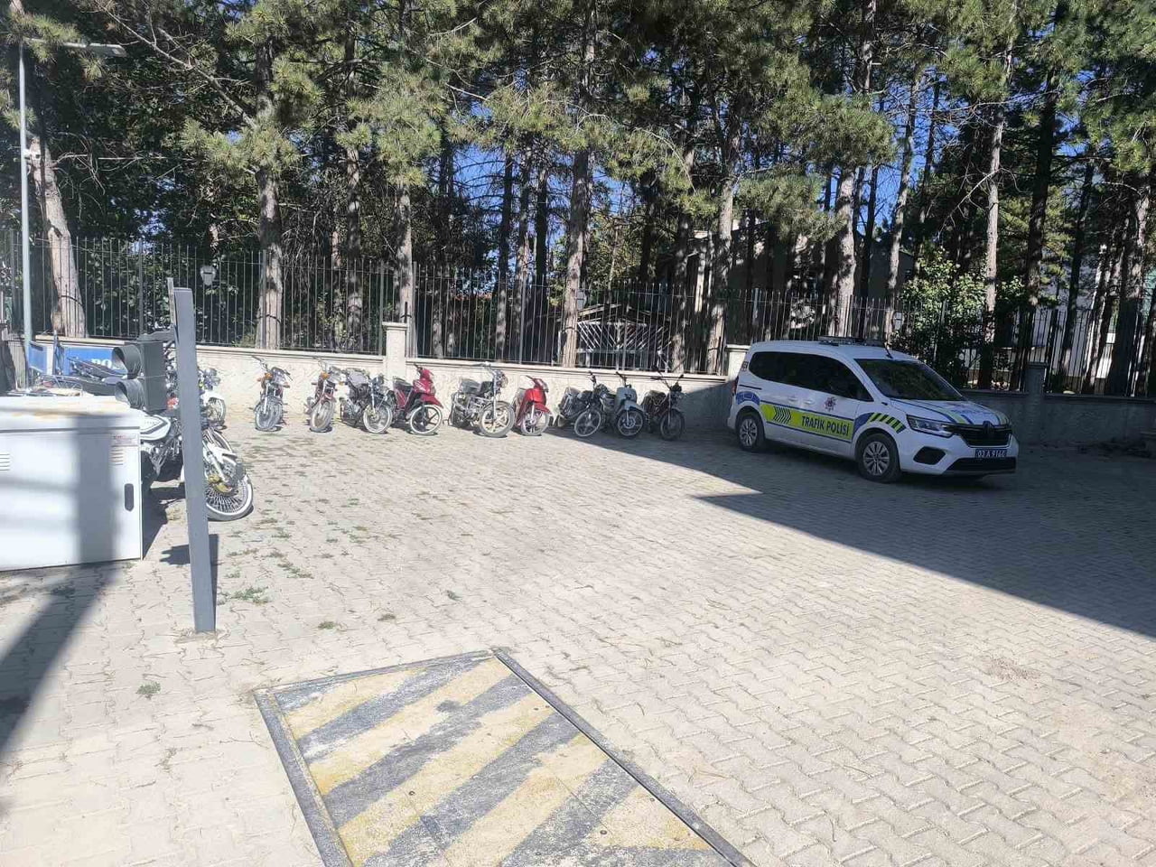 AFYONKARAHİSAR’IN ŞUHUT İLÇESİNDE TRAFİK GÜVENLİĞİNİN, GENEL ASAYİŞİN VE ÖZELLİKLE OKUL...