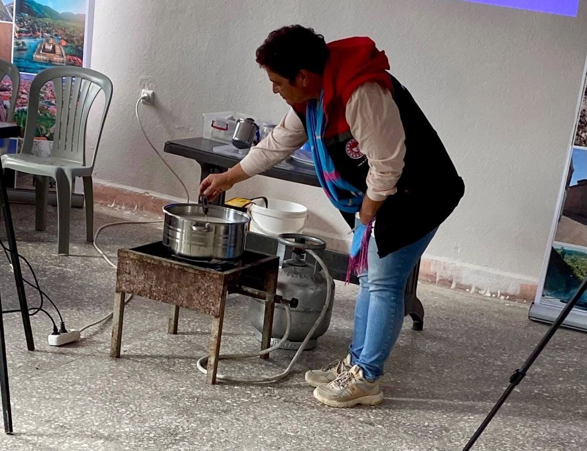 AFYONKARAHİSAR’IN SULTANDAĞI İLÇESİNDE KIRSAL ALANDA YAŞAYAN KADINLARIN ÜRETİME KATILIMINI...