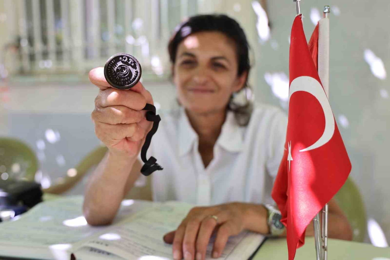AĞIN İLÇESİNE BAĞLI 28 HANELİ KAŞPINAR KÖYÜNDE 51 YAŞINDAKİ ŞÜKRAN DOYDU ÇİMEN, 2004 YEREL...