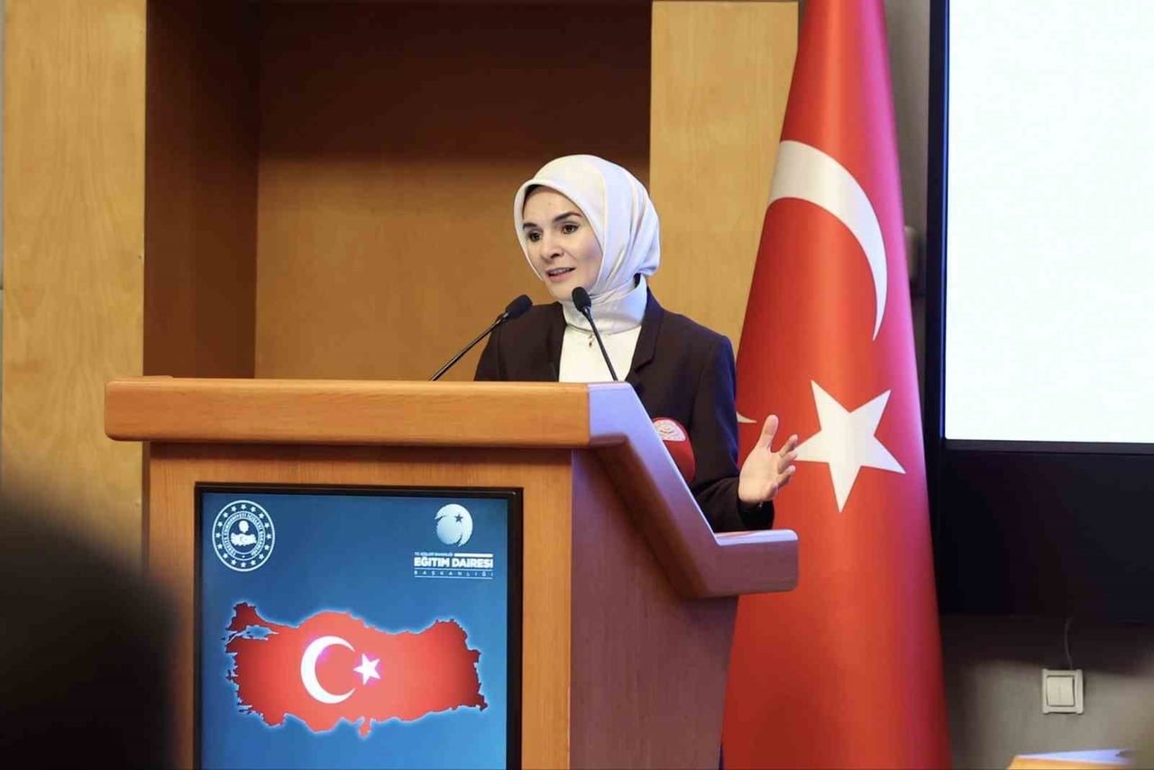 AİLE VE SOSYAL HİZMETLER BAKANI MAHİNUR ÖZDEMİR GÖKTAŞ, 111. DÖNEM KAYMAKAMLIK KURSU’NDA KAYMAKAM...
